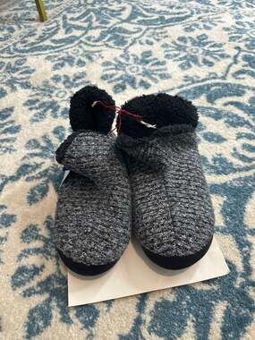 Dearfoams Women's Chenille Knit Foldover Boot Slippers with Sherpa Lining, Gray/